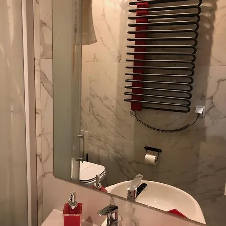 Luxury In The Heart Of The Old Town Apartment