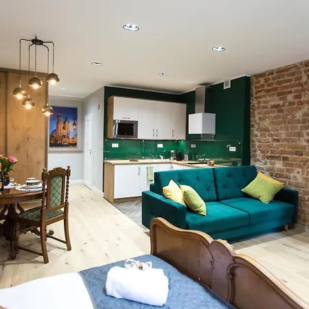 Luxury In The Heart Of The Old Town Apartment