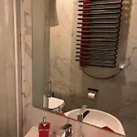 Luxury In The Heart Of The Old Town Apartment